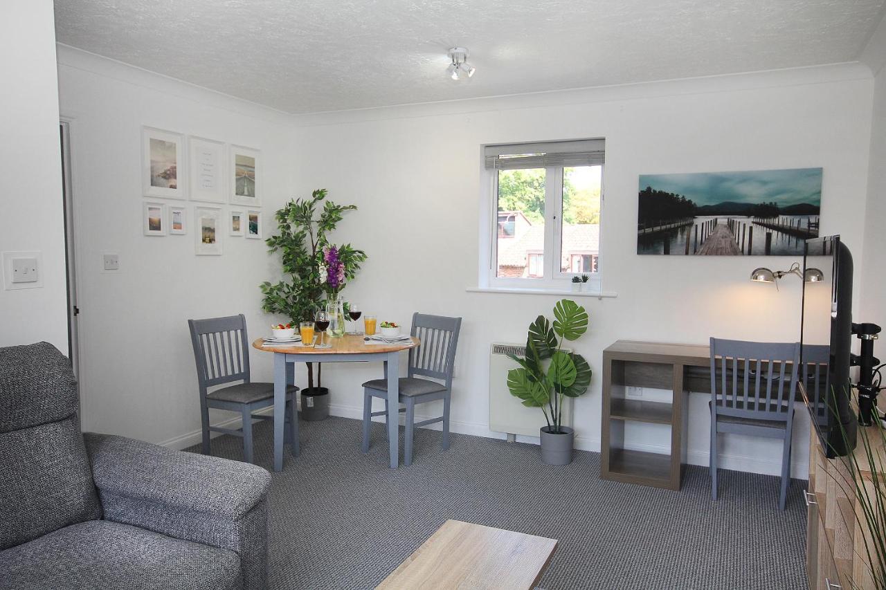 Apartment Chipad Mono - Quality Centre Apartment, With Free Parking Space Chichester