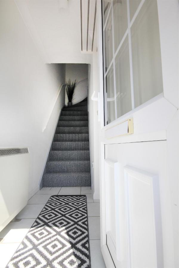 Chipad Mono - Quality Centre Apartment, With Free Parking Space Apartment *