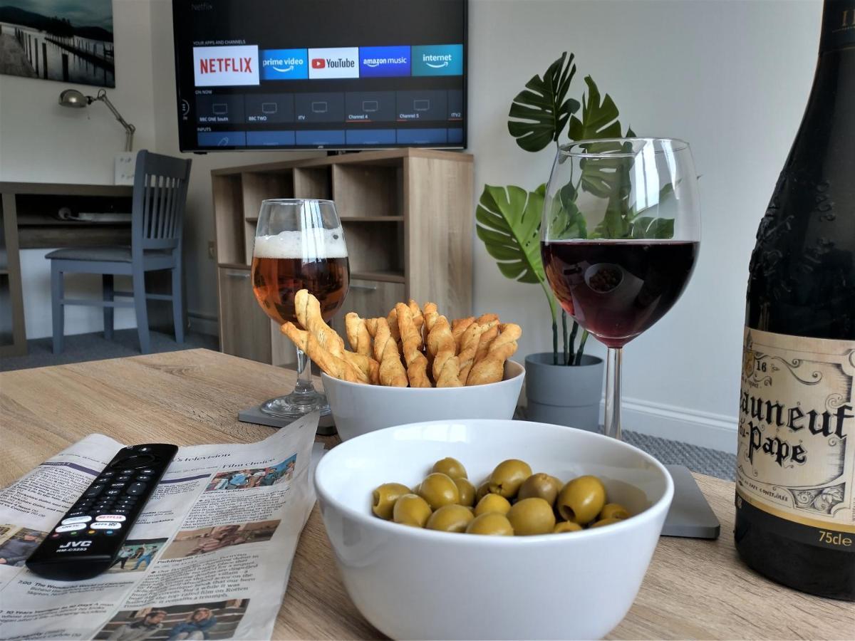 Chipad Mono - Quality Centre Apartment, With Free Parking Space Chichester
