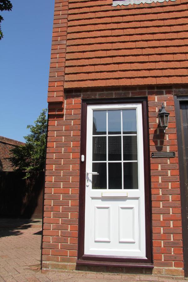 Chipad Mono - Quality Centre Apartment, With Free Parking Space Chichester